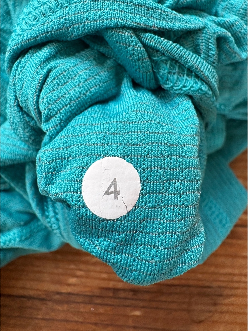 Lululemon Teal Blue Racerback Athletic Tank Top Size 4 Cinch Hem - Picture 7 of 7